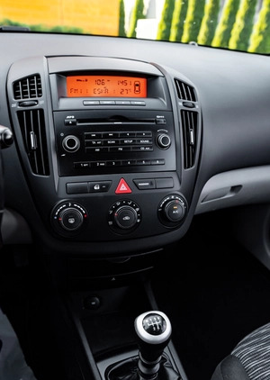 Kia Ceed cena 17900 przebieg: 162000, rok produkcji 2008 z Radom małe 529